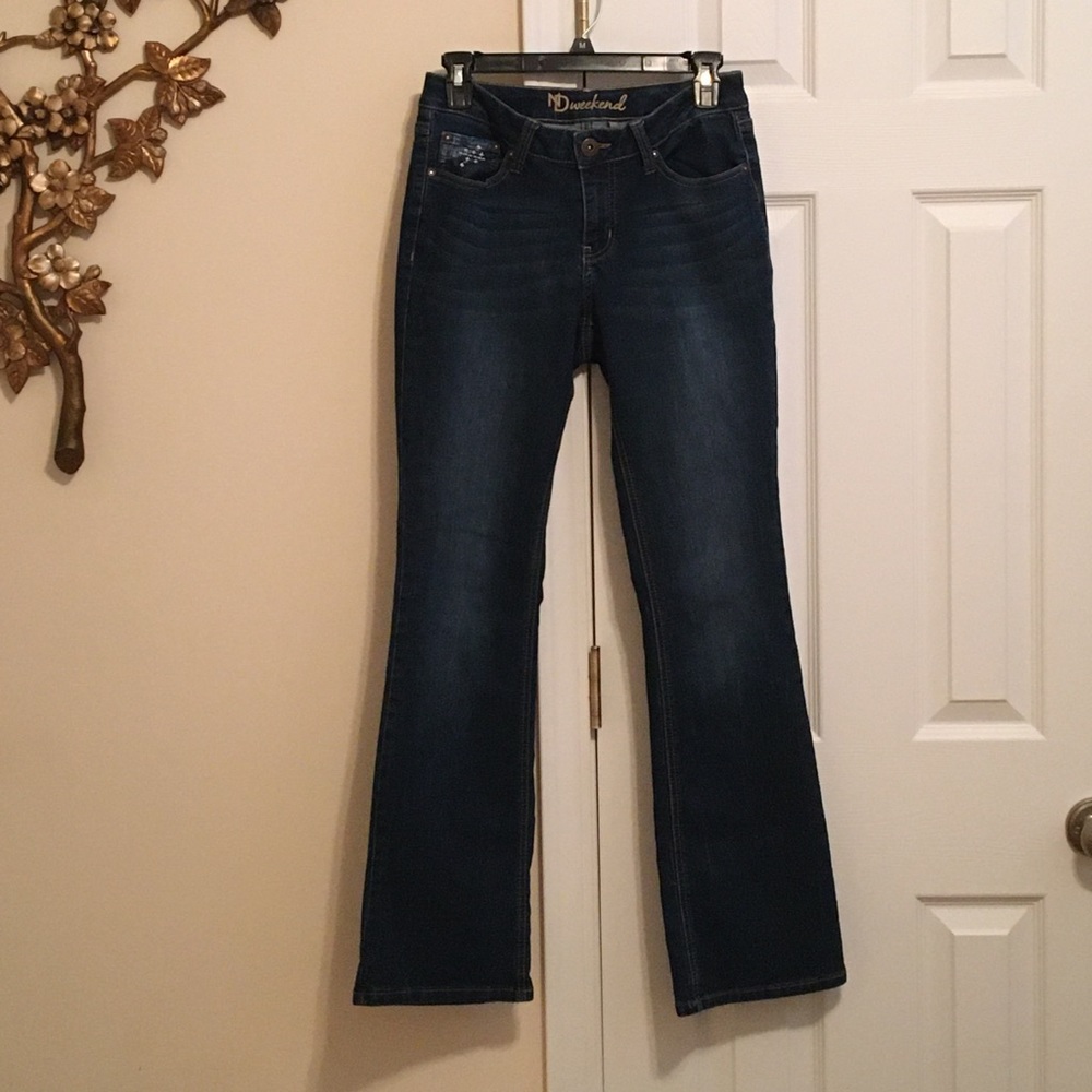 New Directions Boot Cut Jeans Size 6
